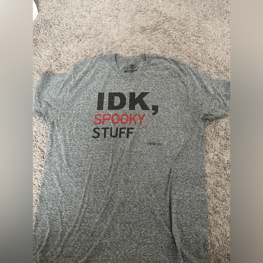 Buzzfeed Unsolved LARGE Shirt